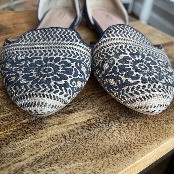 Size 9 Cato slip on shoes - Picture 4 of 6